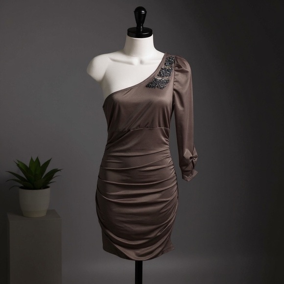NWT NIKIBIKI Small Ruched Tan Beaded One Shoulder Dress. - Picture 10 of 10